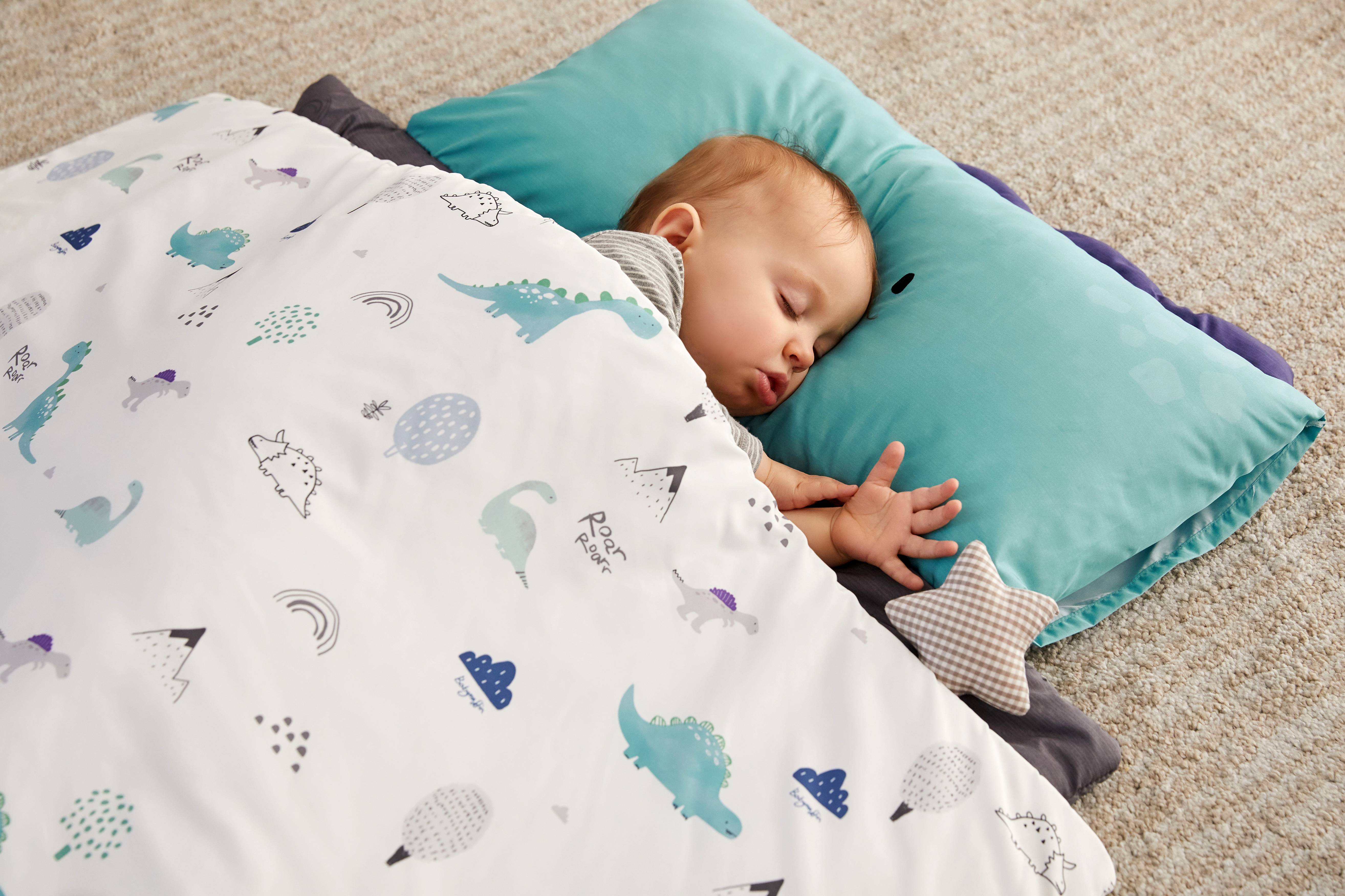 Portable Baby Sleeping Kit (4 Season Bedding)